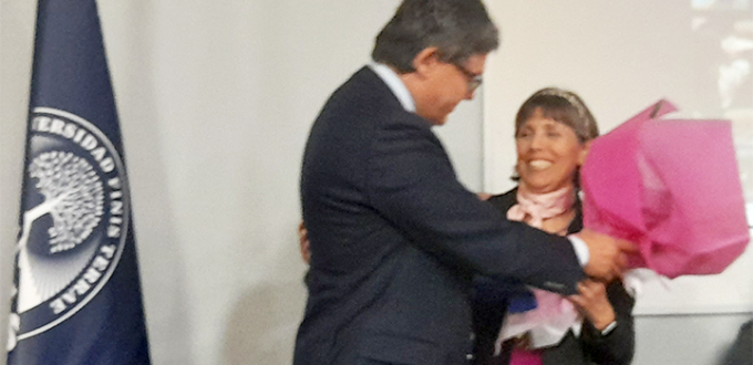 Directora SGGCh edita libro sobre derecho sanitario de las personas mayores