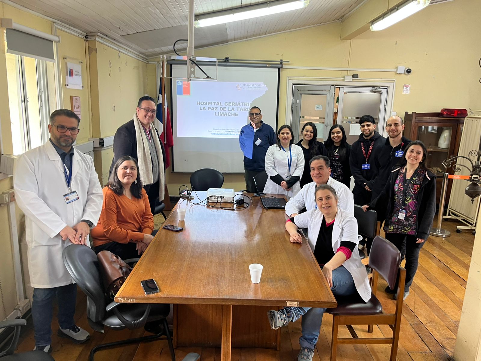 Presidente de la SGGCh visita Hospital Geriátrico de Limache