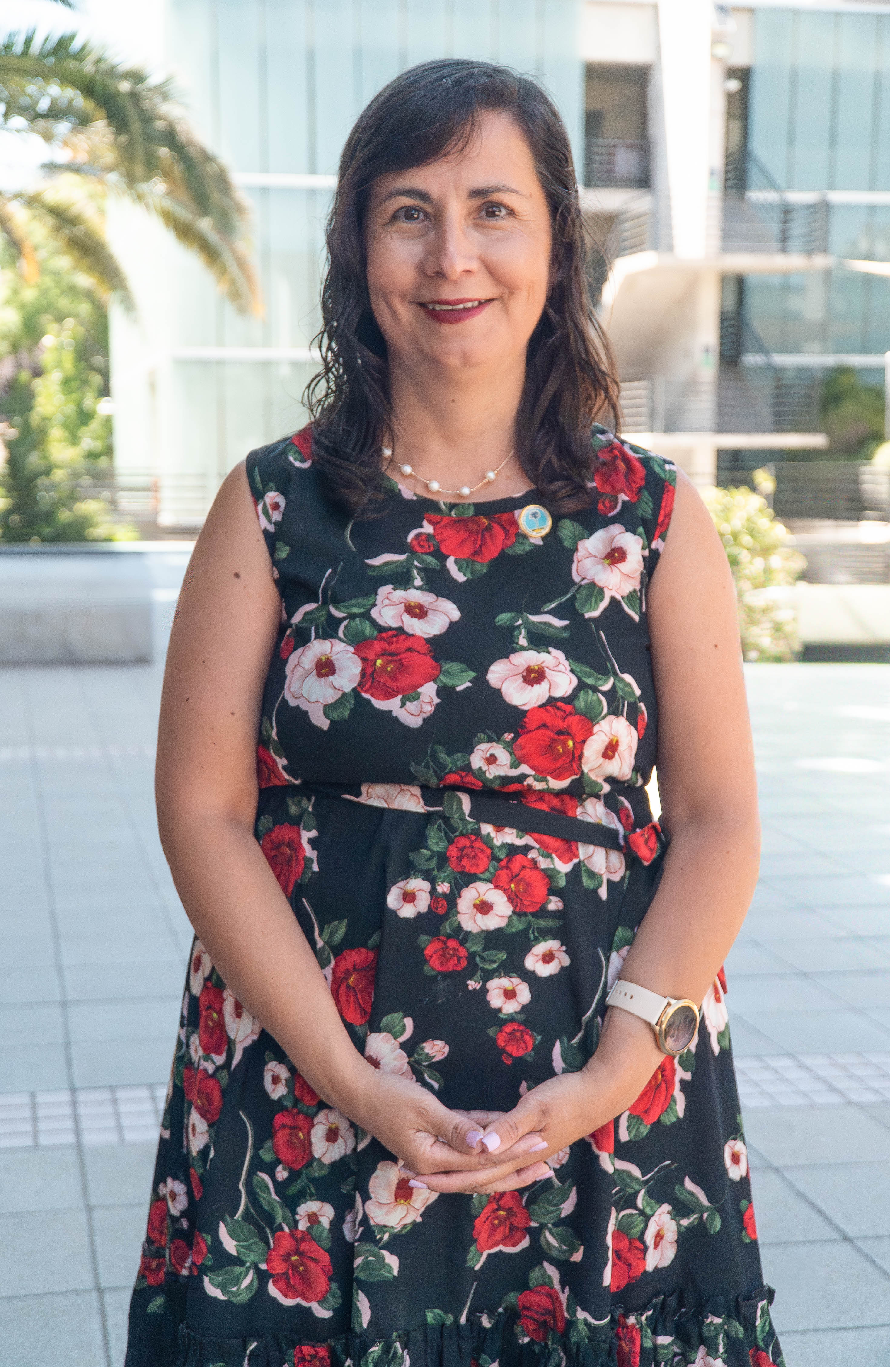 Dra. Adriana López Ravest
