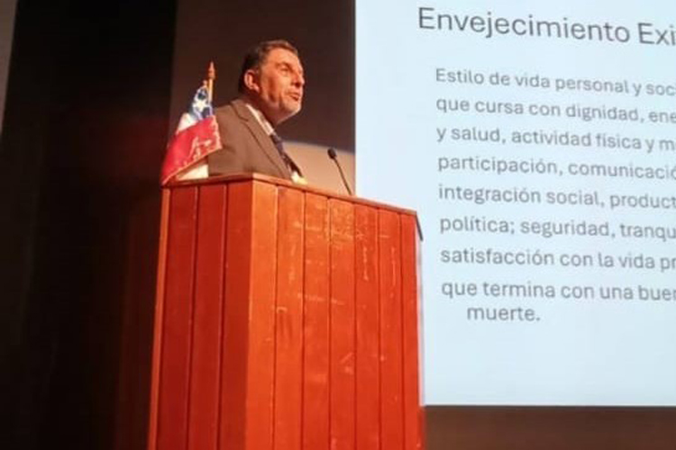 Dr. Rafael Jara expone en II Congreso Nacional de Personas Mayores