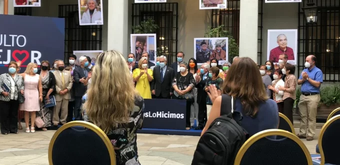 SGGCh conoce balance del programa de la Primera Dama centrado en las personas mayores