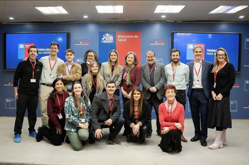 Dr. Juan Carlos Molina participa en encuentro de creadores de contenido de salud con la Ministra May Chomali