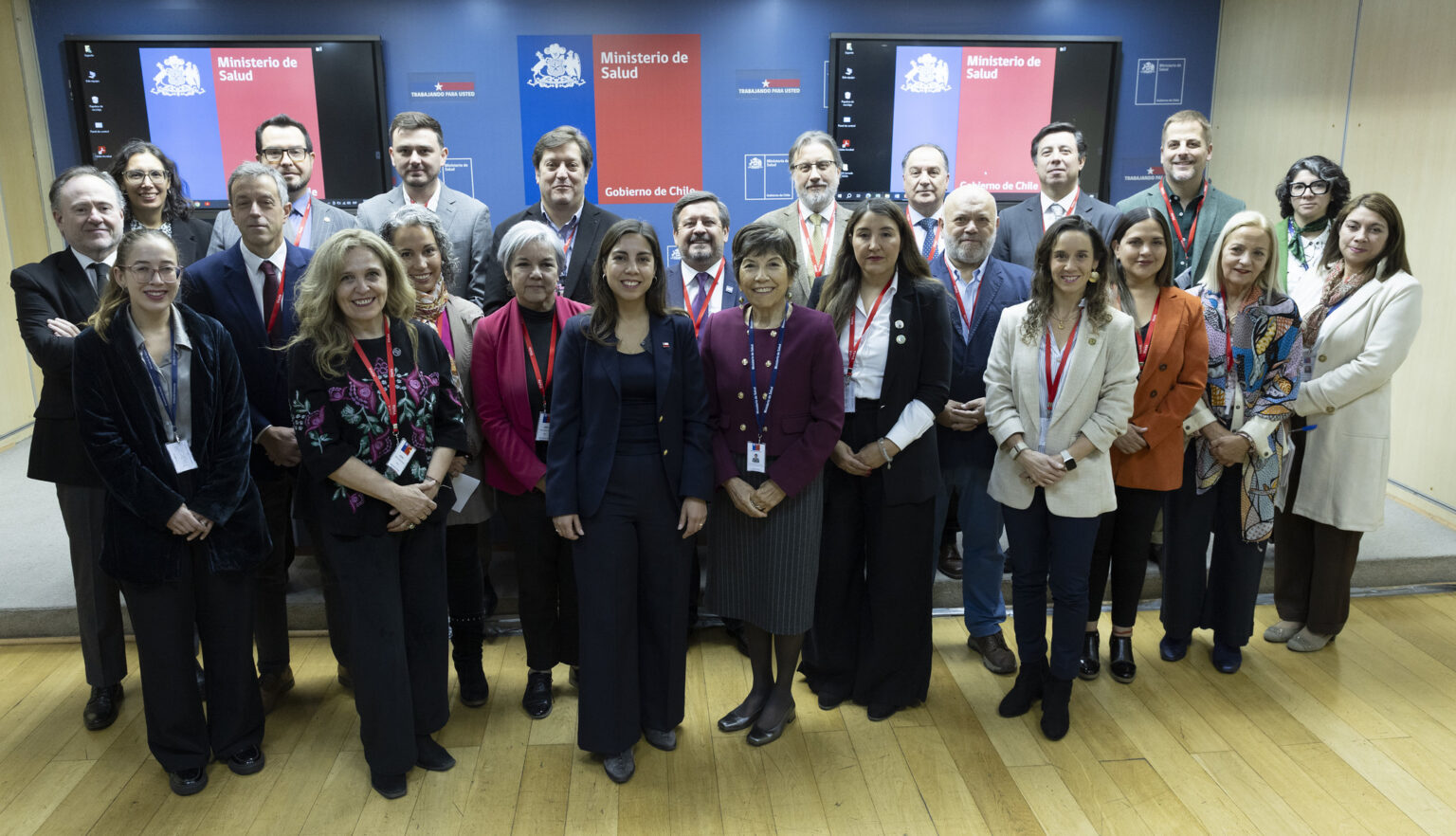 Directora SGGCh participa en convocatoria del MINSAL para reducir tiempos de espera odontológica